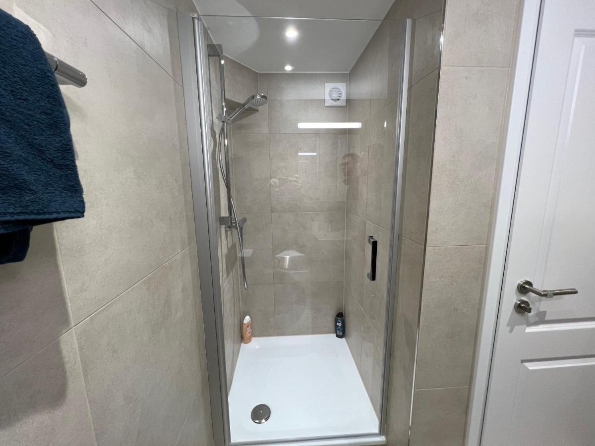 Moderne Wohnung Mit Pilatusblick 4 Pax Hergiswil Esterno foto
